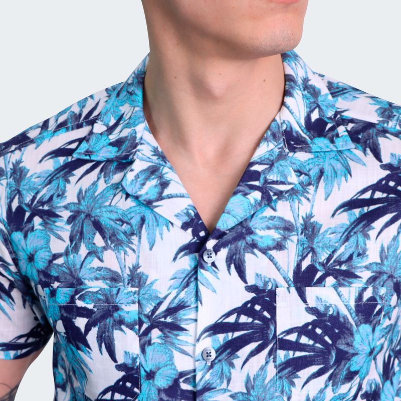 RELAXED FIT HAWAIIAN SHIRT - LIGHT BLUE