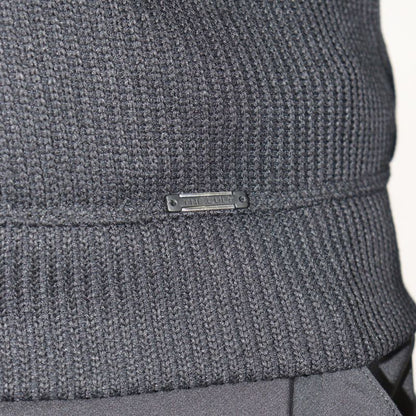 Signature warm cardigan – a sweater-knit ideal for elevating your casual outfits on cold days
