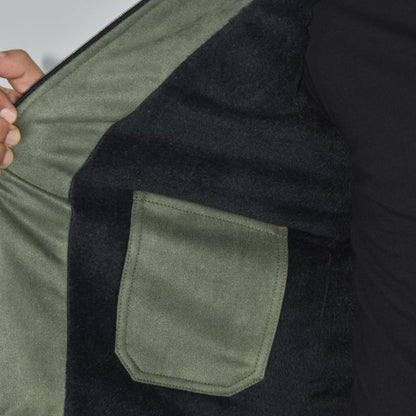 Casaca efecto piel gamuzada – interior térmico de peluche , cuello ecocuero y  herrajes inoxidables - VERDE OLIVO