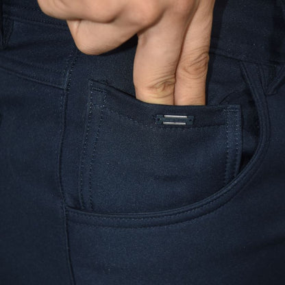 Pantalón Semi Pitillo Smart Fabric – Tejido Tecnológico Impermeable con Protección UV - AZUL MARINO
