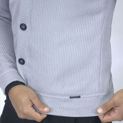 Cozy Signature Cardigan – a sweater-knit design perfect for elevating your casual outfits on cold days