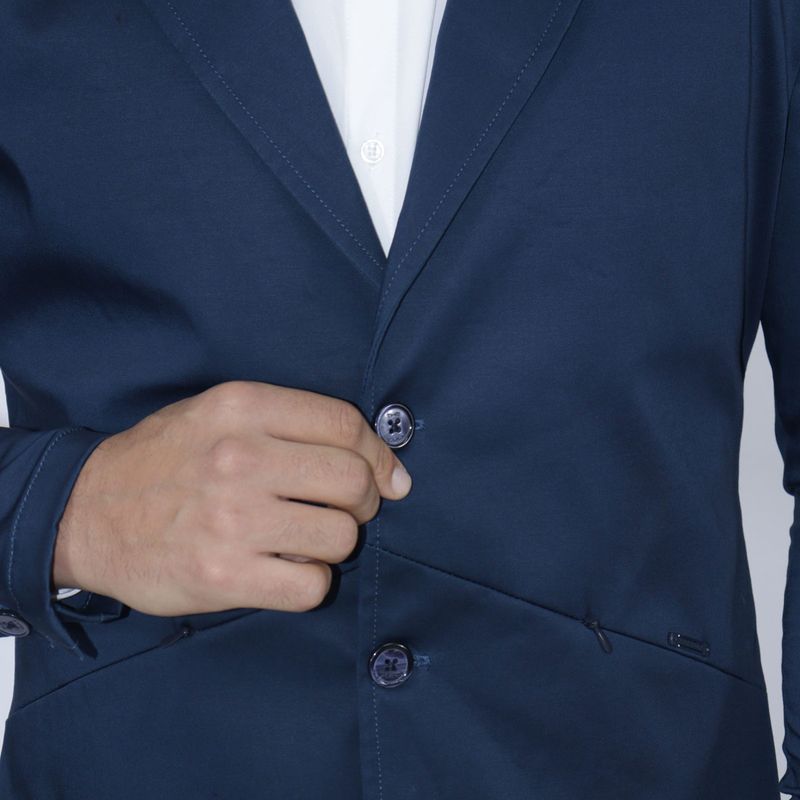 Blazer satinado Perfect Fit – Diseño minimalista con bolsillos invisibles - AZUL NOCHE