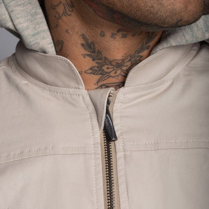 Chaqueta con Capucha Desmontable | Ajuste Perfecto | Drill Premium