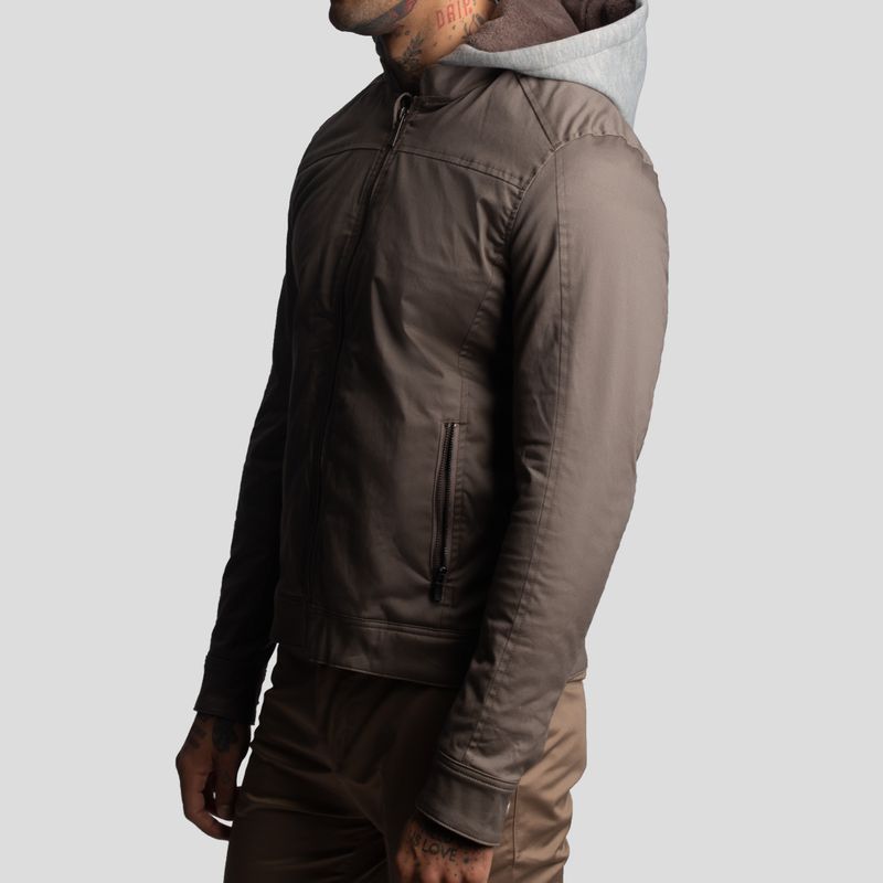 Chaqueta con Capucha Desmontable | Ajuste Perfecto | Drill Premium