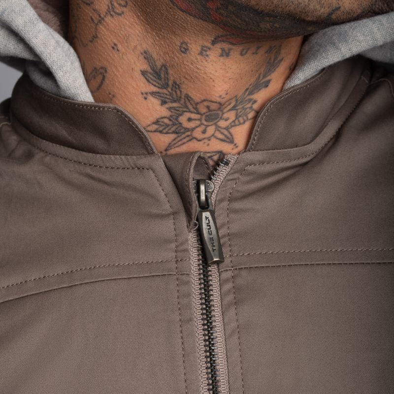 Chaqueta con Capucha Desmontable | Ajuste Perfecto | Drill Premium