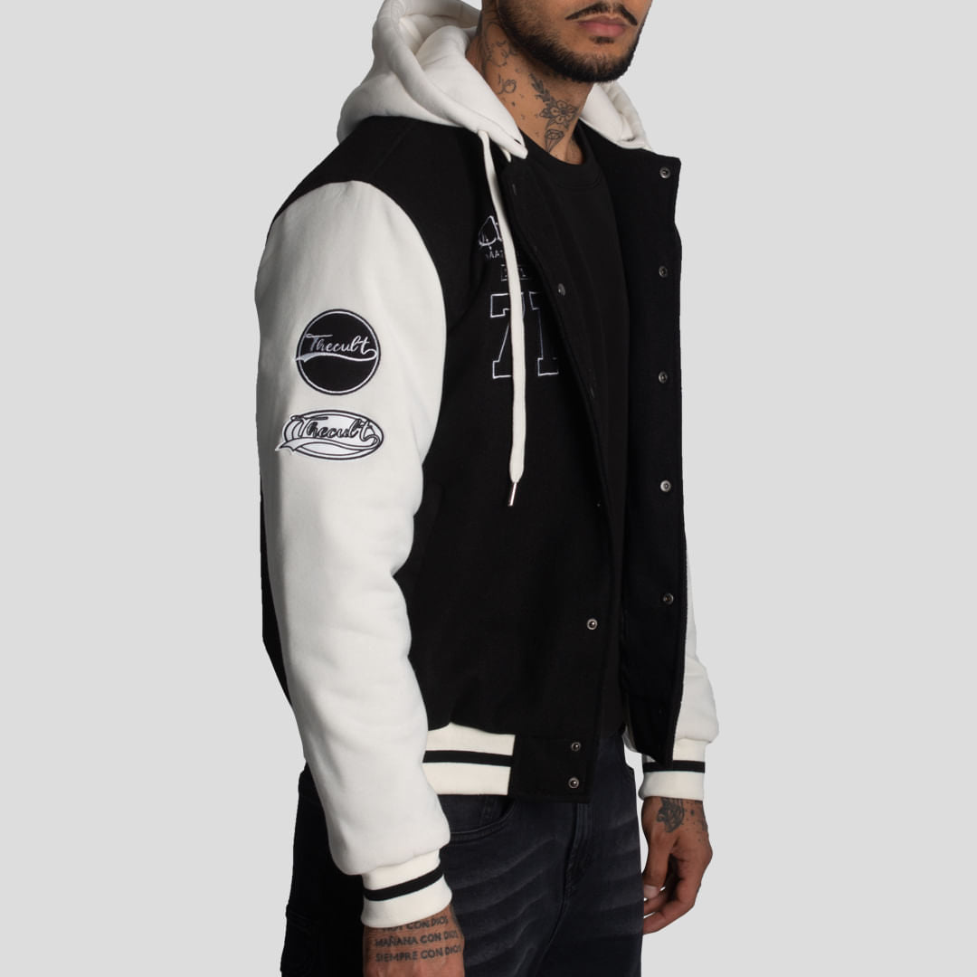 Casaca Varsity con capucha convertible -mezcla de paño con mangas de algodón en contraste